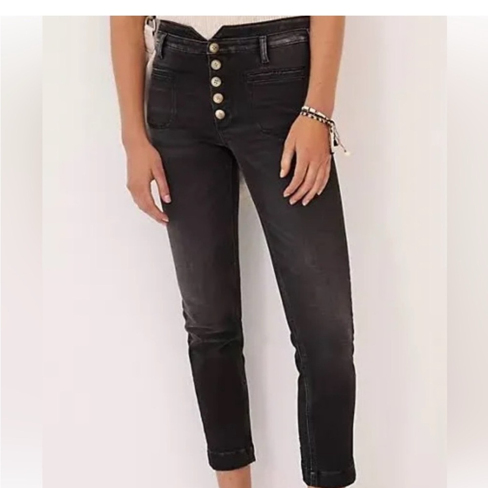Pilcro Black High Rise Jeans
